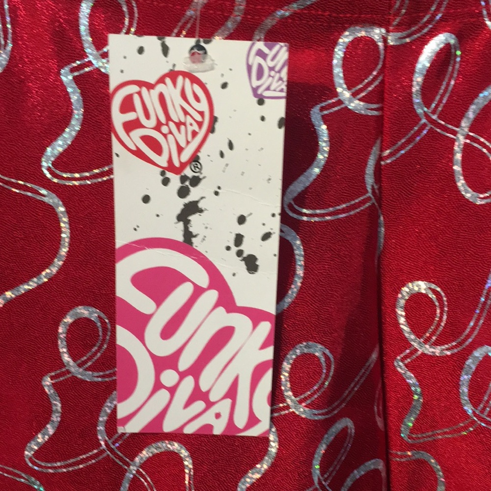Funky Diva Dance Shorts size Small - Picture 2 of 4